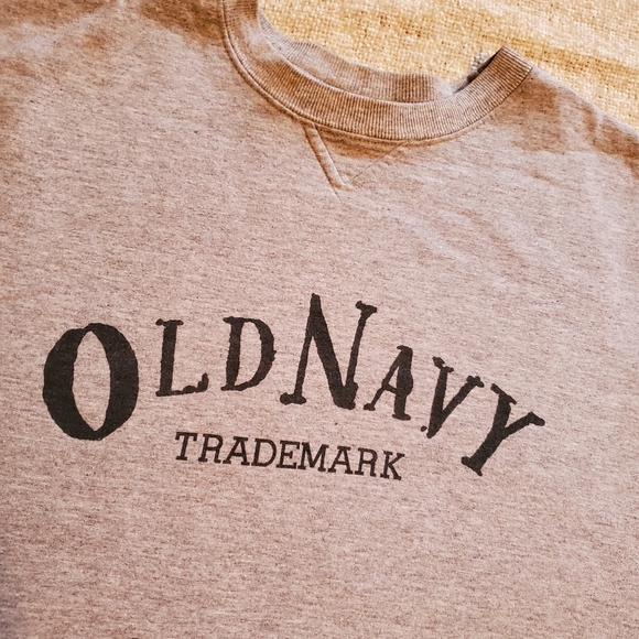 Woman's Gray Old Navy Sweater large - Picture 2 of 3